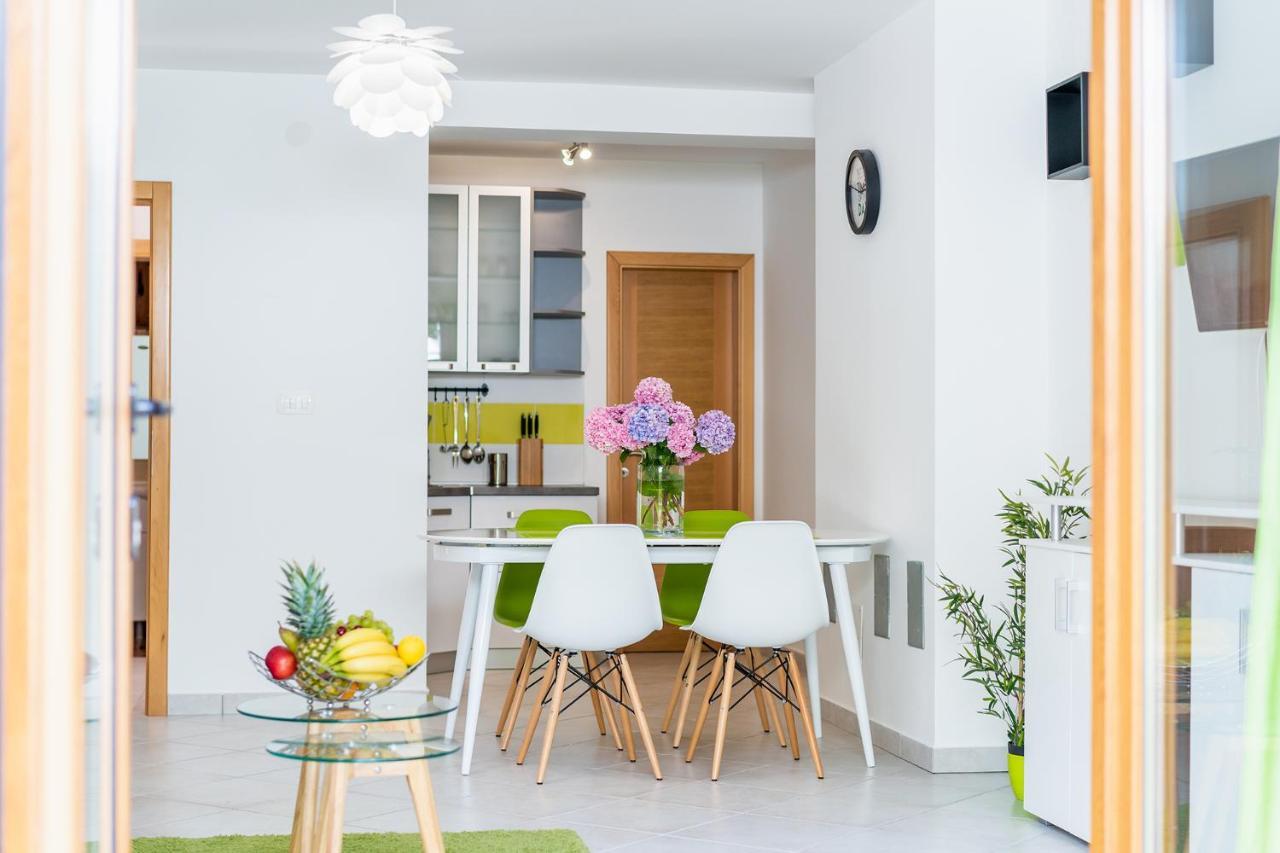 Downtown Apartments Dorian And Nadia Opatija Bagian luar foto