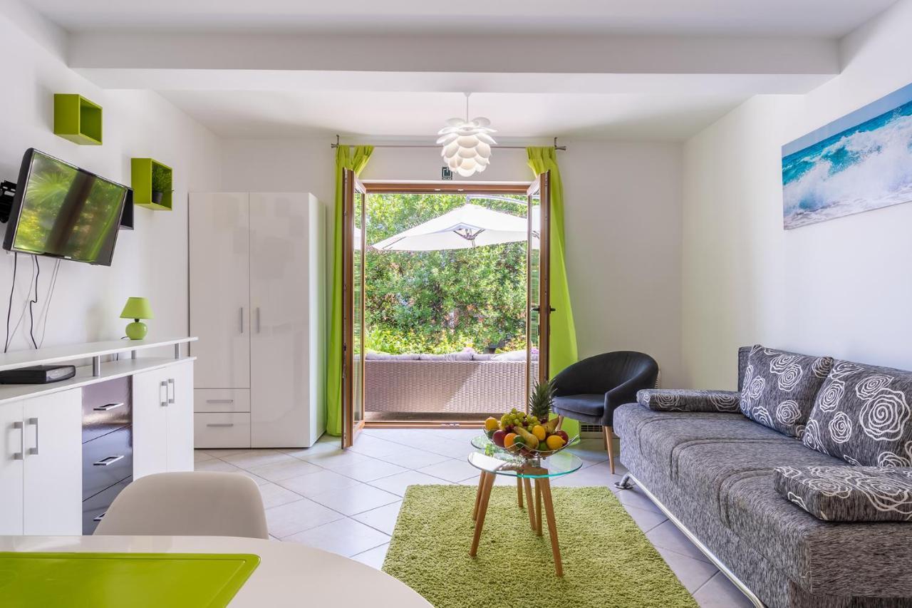 Downtown Apartments Dorian And Nadia Opatija Bagian luar foto