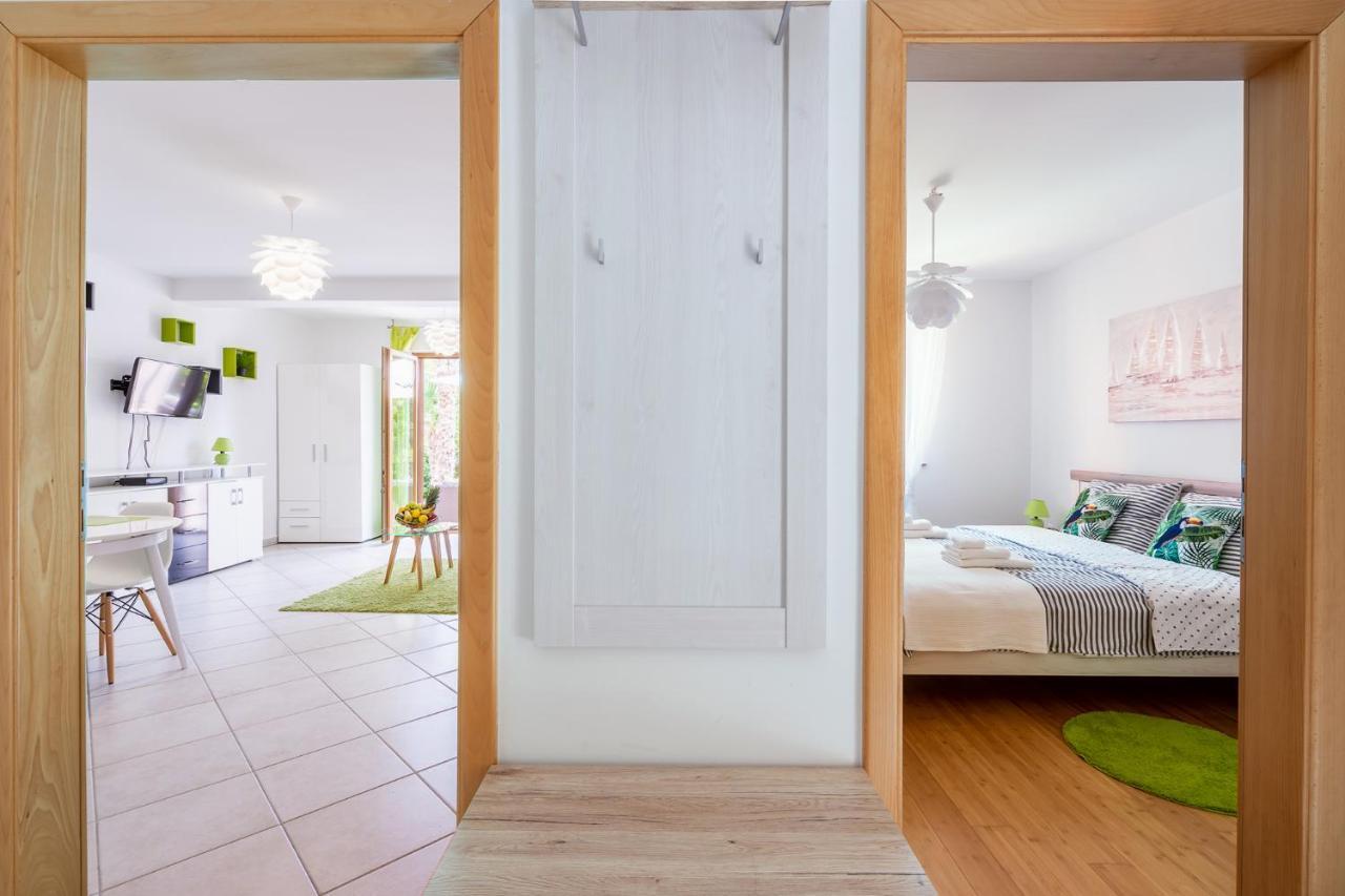 Downtown Apartments Dorian And Nadia Opatija Bagian luar foto
