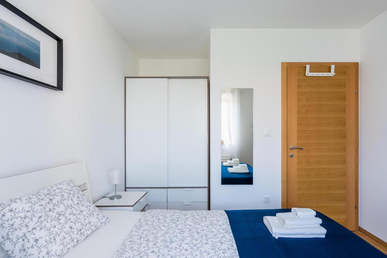 Downtown Apartments Dorian And Nadia Opatija Bagian luar foto