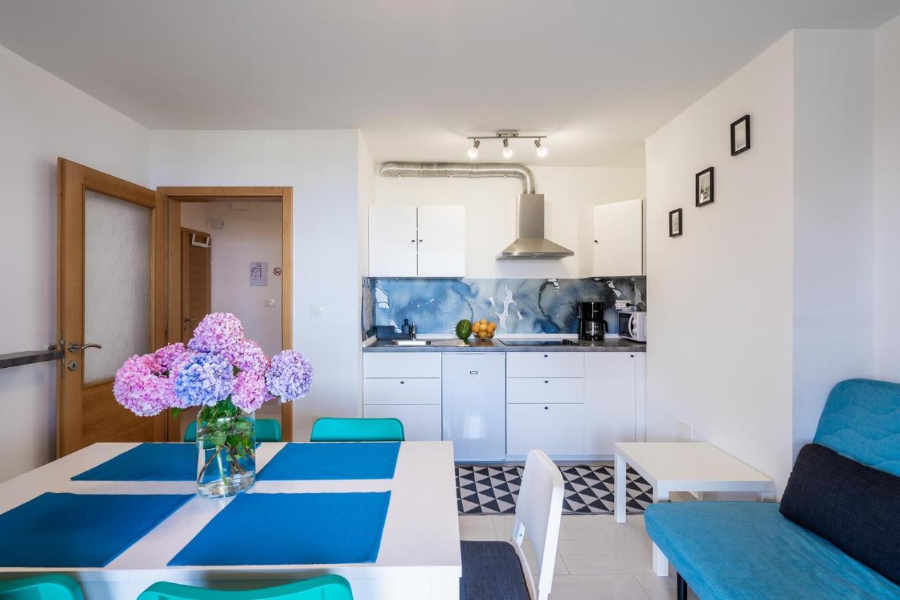 Downtown Apartments Dorian And Nadia Opatija Bagian luar foto