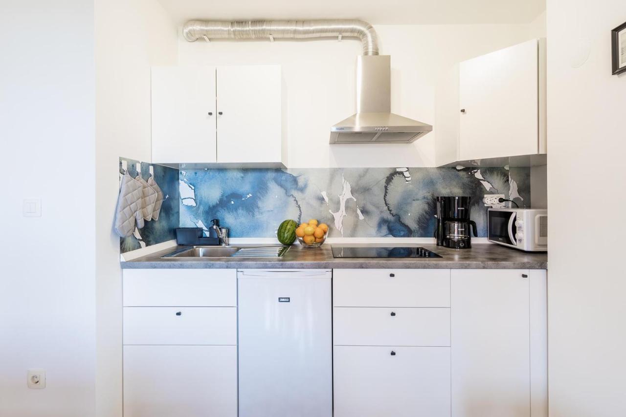 Downtown Apartments Dorian And Nadia Opatija Bagian luar foto
