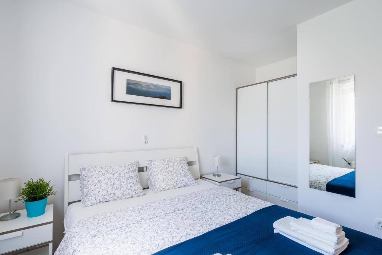 Downtown Apartments Dorian And Nadia Opatija Bagian luar foto